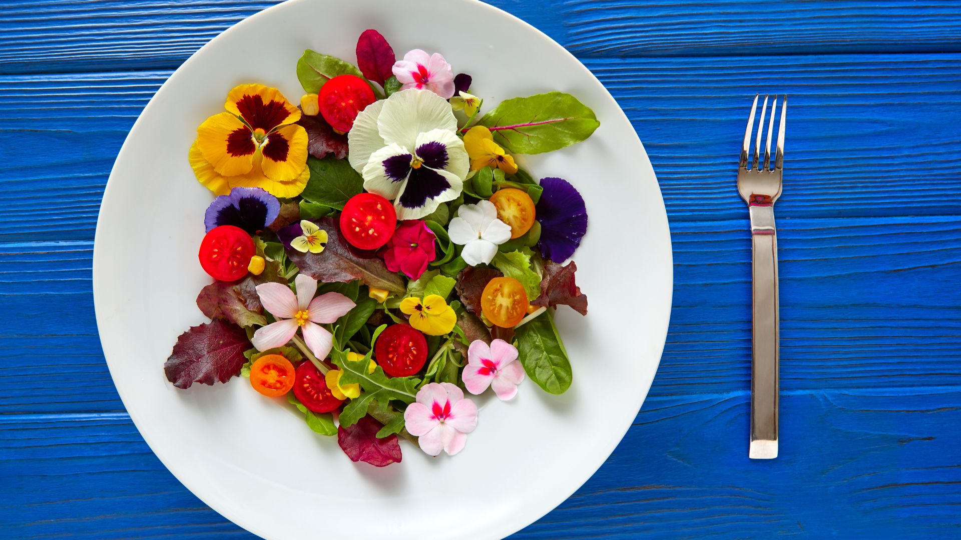 Edible Pansies and 7 Other Edible Flowers for Chefs to Use